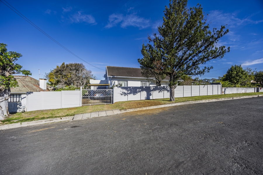 3 Bedroom Property for Sale in Cambridge Eastern Cape
